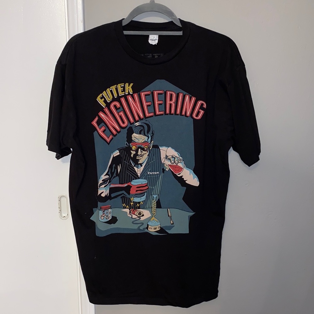 Black unisex t-shirt